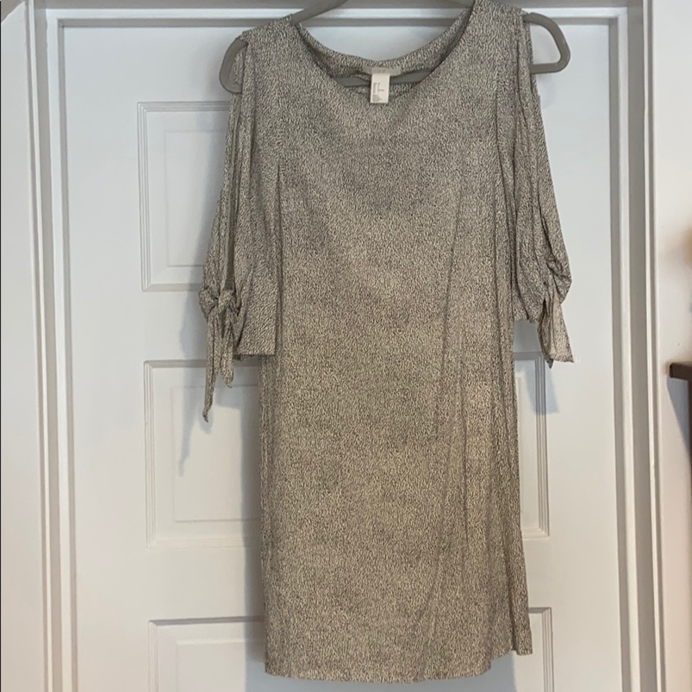 H&M XS cream & black polka dot open shoulder dress